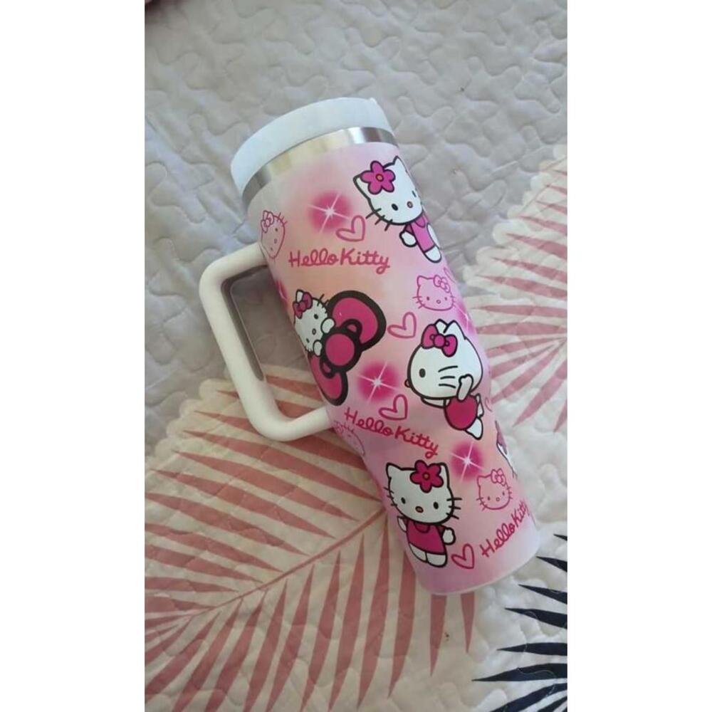 Hello Kitty tumbler - Picture 4 of 4